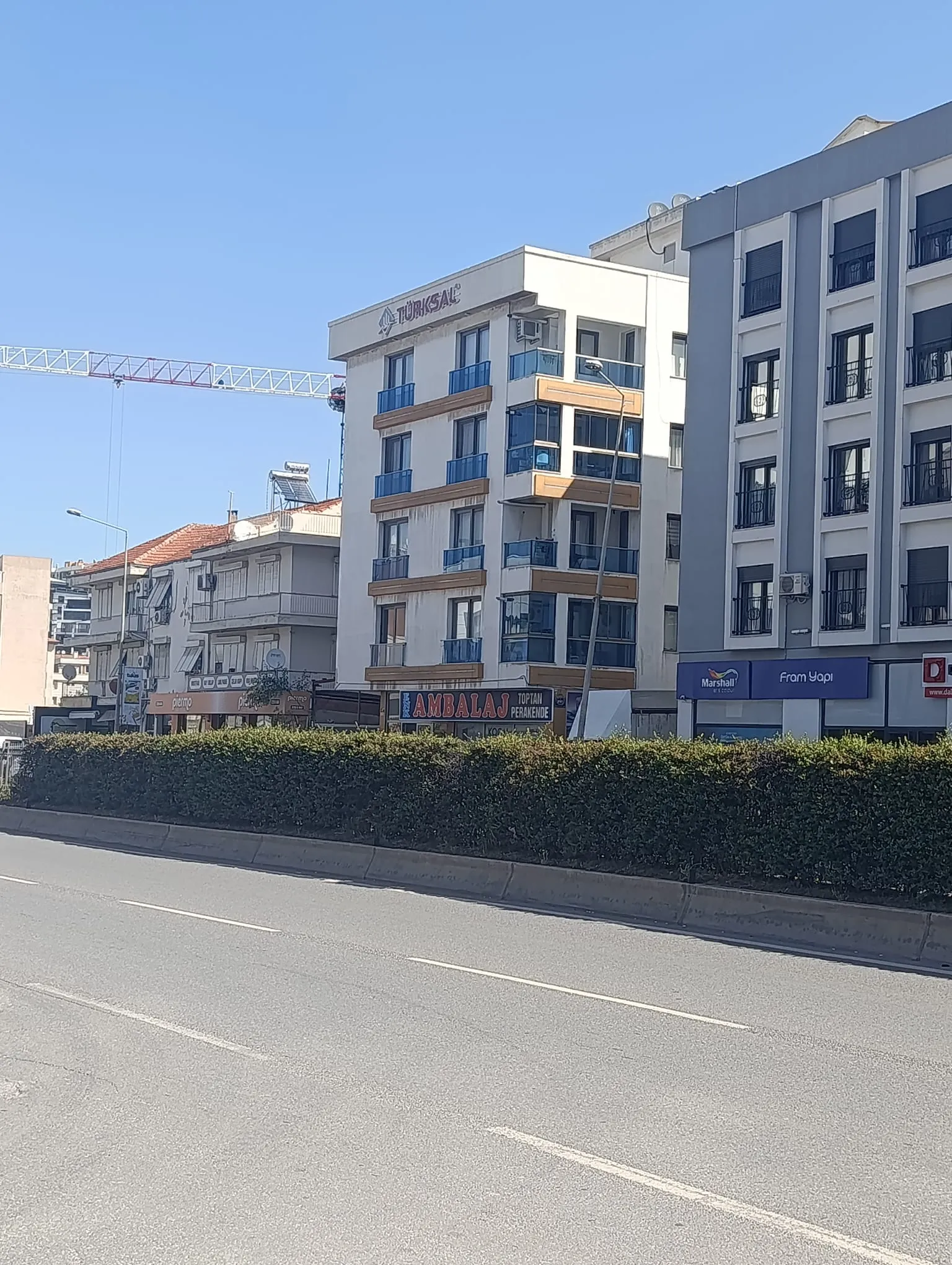 Sahibinden Çiğli Küçük Çiğli’de Acil 3+1 Kiralık Daire